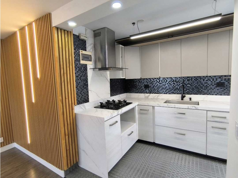 (J) Apartamento en venta Loma de los Bernal unidad completa piso 23 — foto 3