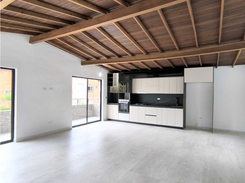 (J) Apartamento en venta Miravalle Nuevo 3er piso 105 mt2