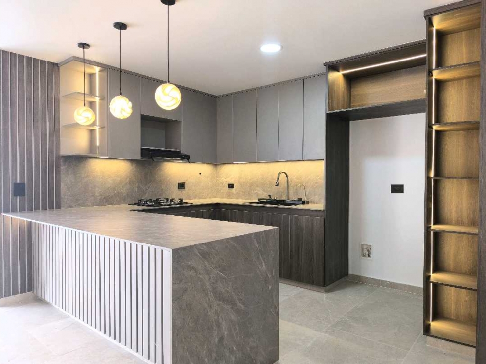 (J) Apartamentos en Construccón Laureles cerca al segundo parque