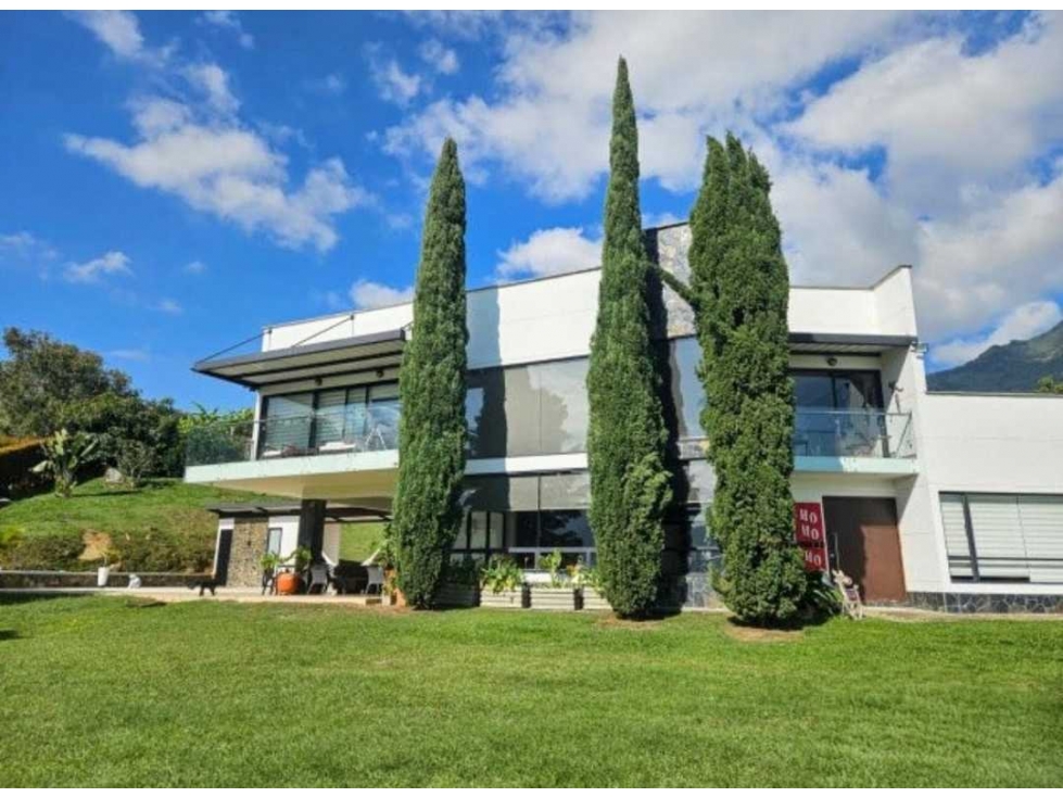 (J) Casa Campestre en venta Copacabana - 1
