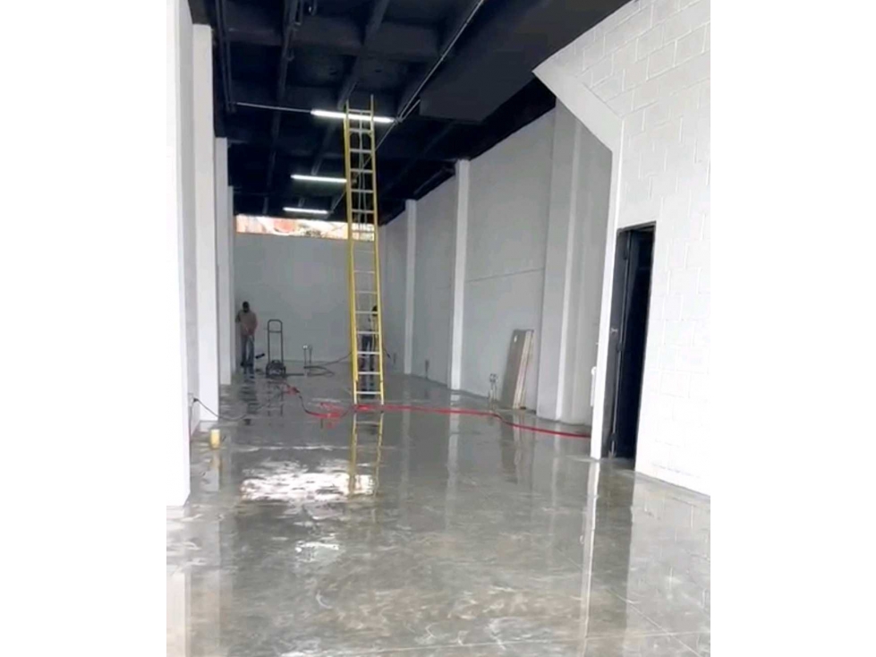 (J) Local comercial en La Ceja Sector Payuco 142.8 mt2