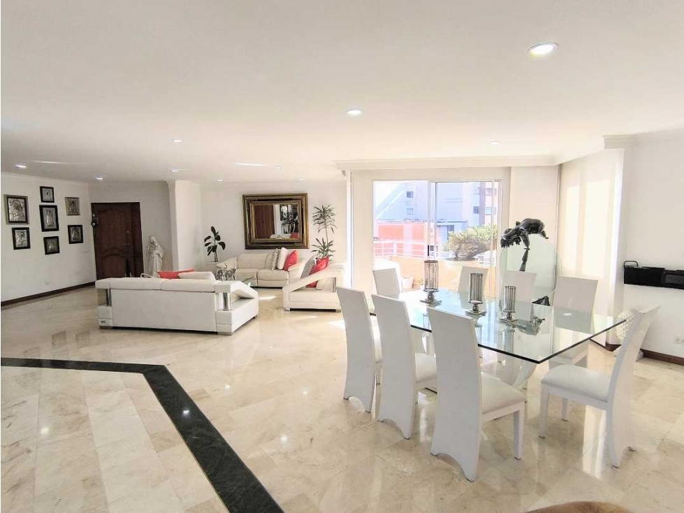 (J) Penthouse en Laureles 320 mt2 vista 360°