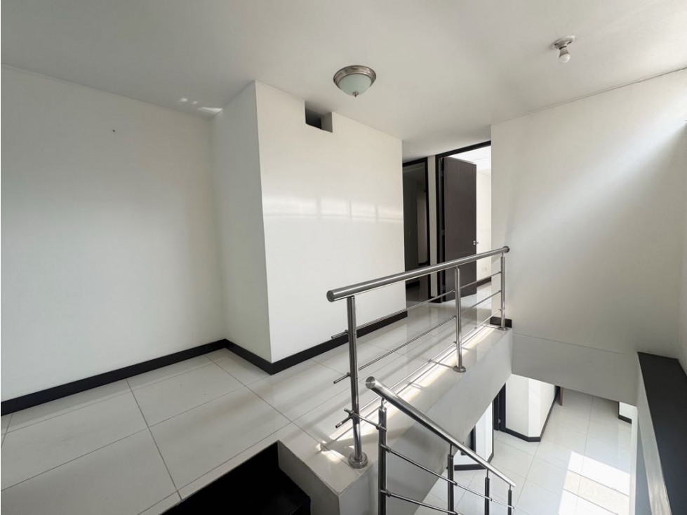 (JDA-C) DUPLEX EN ALQUILER/VENTA CENTENARIO — foto 5