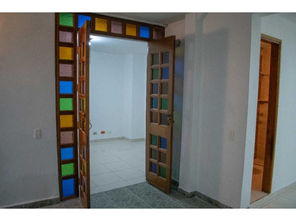 JH/CASAFATIMA.BIFAMILIAR PH.CERCA METROPLUS.CLINICA.FLIPPING — foto 6