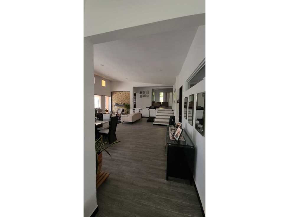 Venta: Casa Campestre en Condina, 647m² Construidos en 2100m².