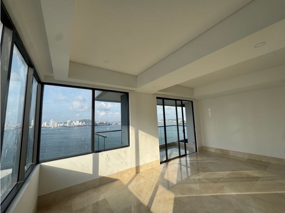 VENTA DE APARTAMENTO DE TRES HABITACIONES SOBRE LA BAHIA — foto 5