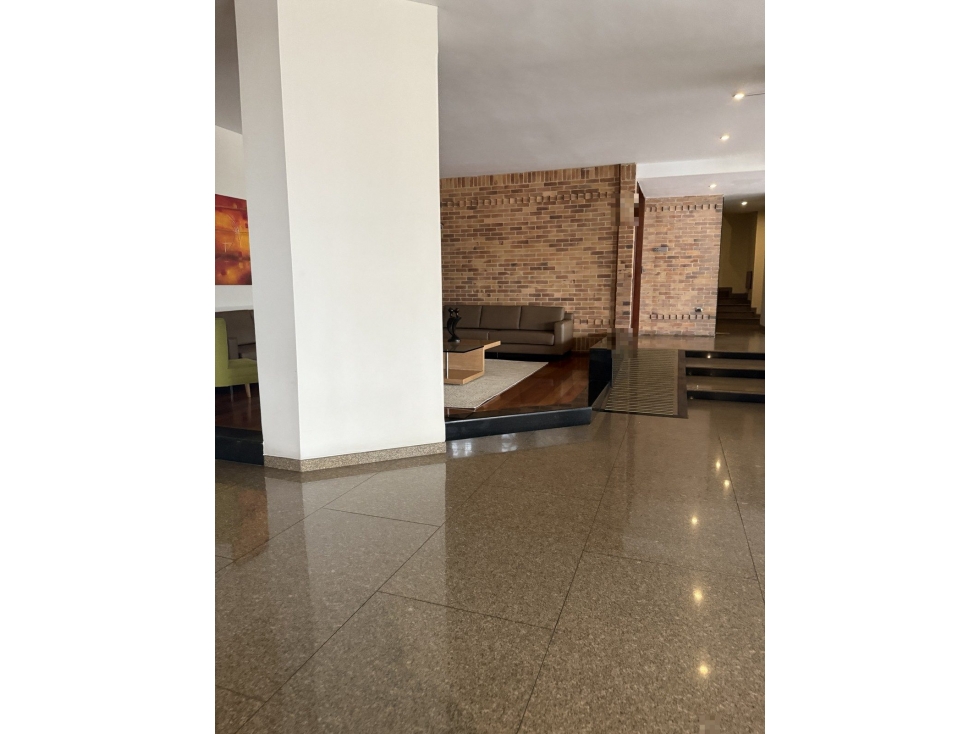 KR 17 102 75 AP 201 — foto 4