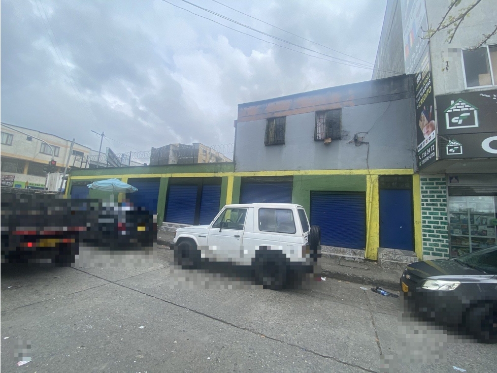 KR 18 22 49 57 — foto 2