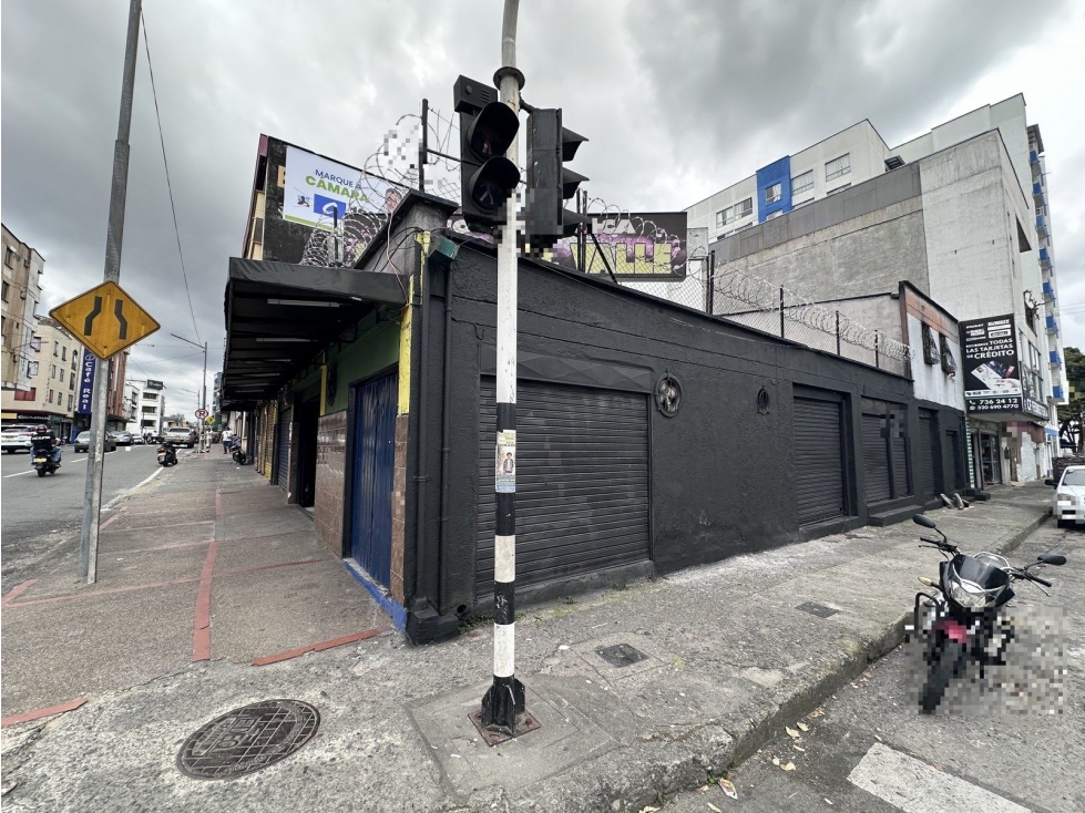 KR 18 22 49 57 — foto 3