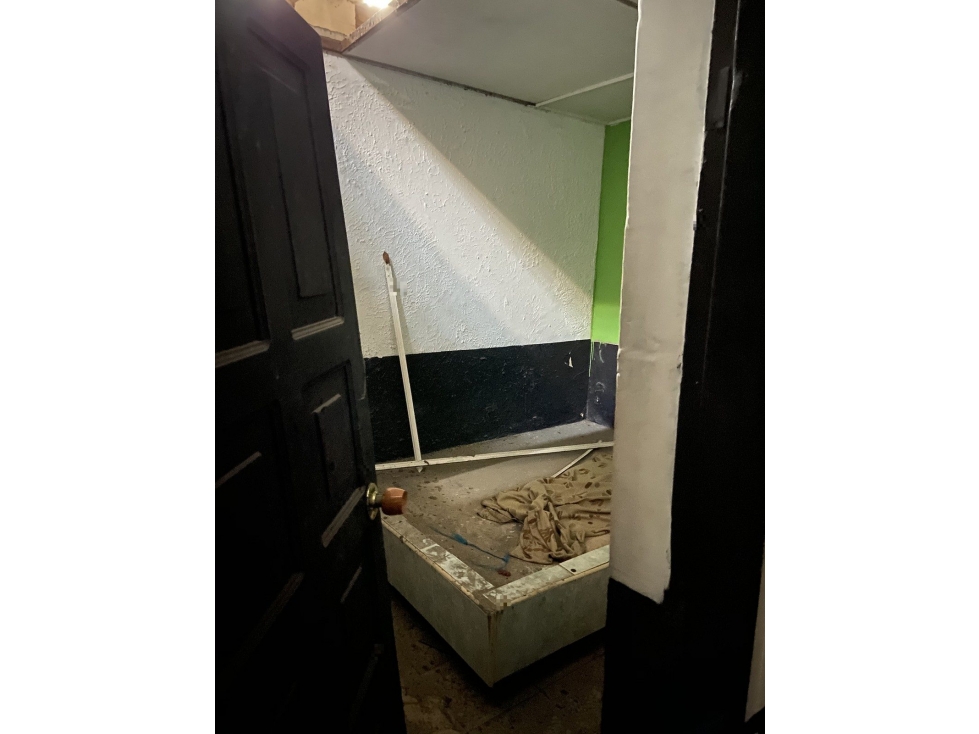 KR 26 40 18 — foto 5
