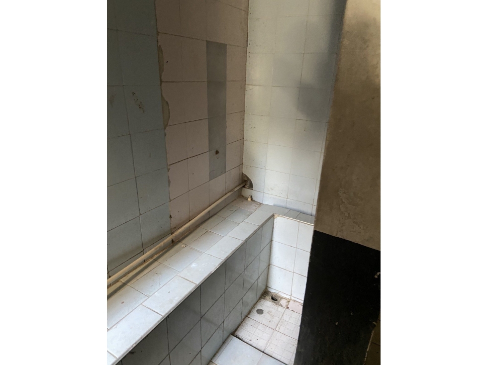 KR 26 40 18 — foto 6