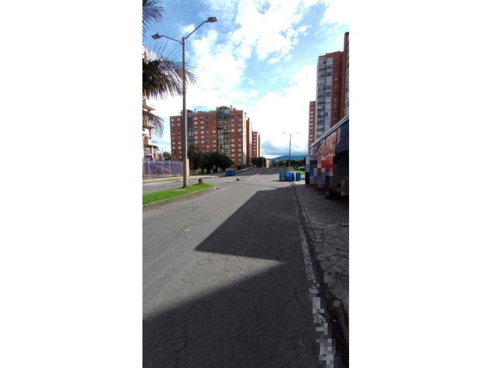 KR 28 B 151 A 06 AGRUPACION 2 UR PQ LORENA GA 77 - 3