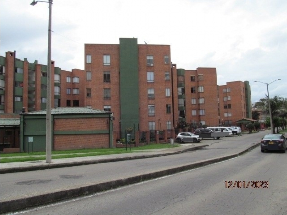 KR 28 B 151 A 06 AP 2 104 NIVEL 2 AGRUPACION 2 UR PQ LORENA