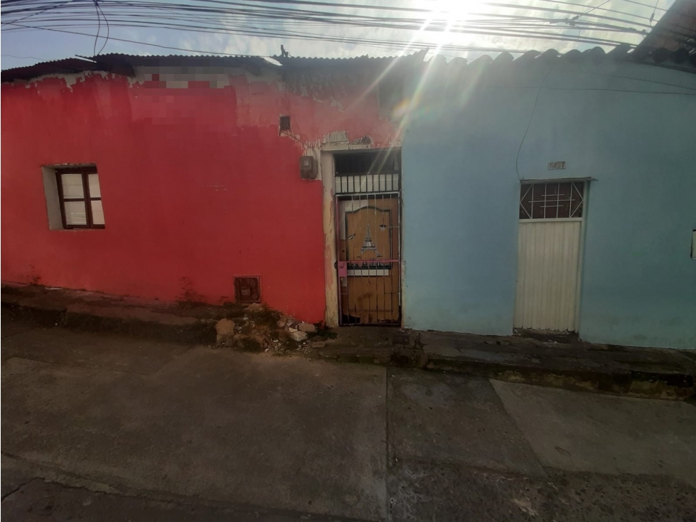 KR 34 111 25 33 — foto 2