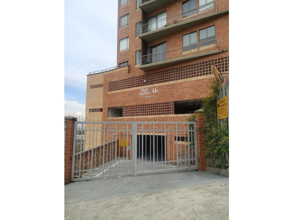 KR 43 A 49 D SUR 40 DP 7 SO 2 CO PLAZA MAYORCA - 1