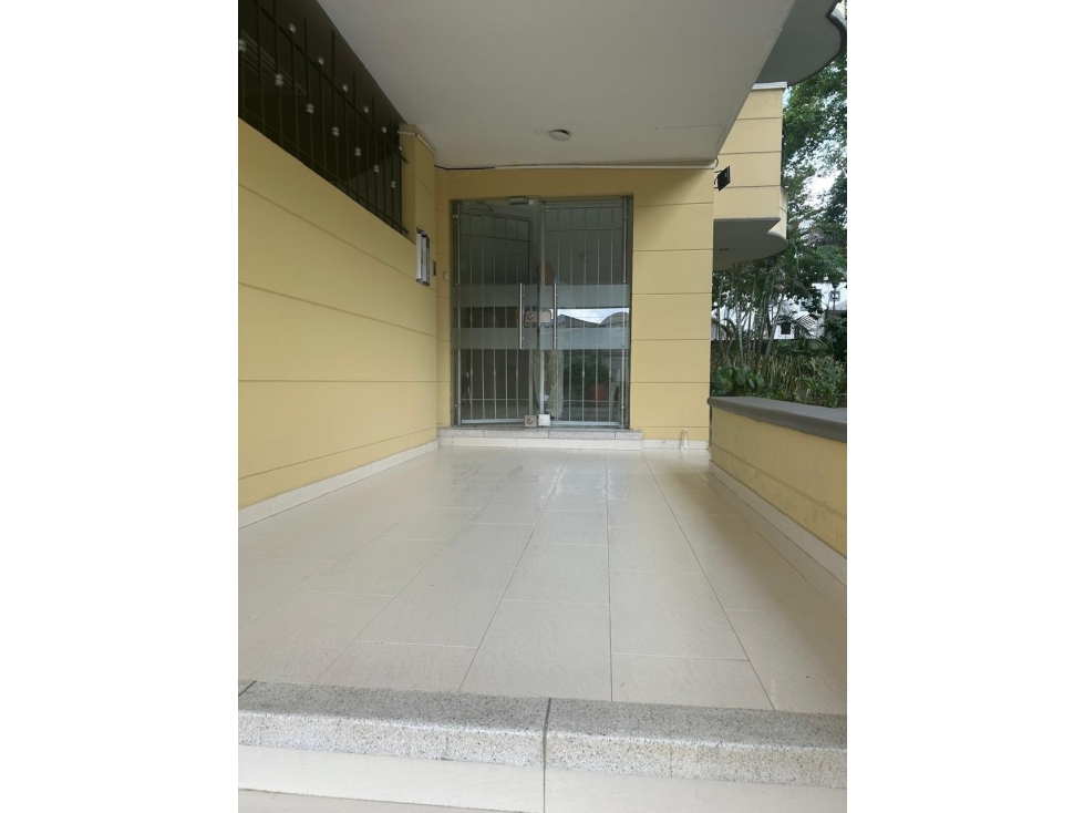 KR 44 33 B 81 AP 404 ED BARZAL REAL — foto 2