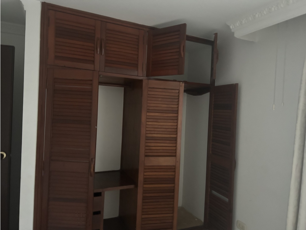 KR 44 33 B 81 AP 404 ED BARZAL REAL — foto 6