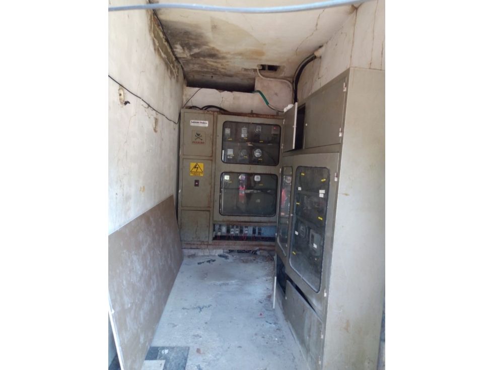 KR 46 76 230 ED CE 79 - 6