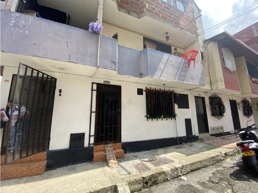 KR 48 144 SUR 03 06 LT 38 UR SANTAMARIA — foto 2