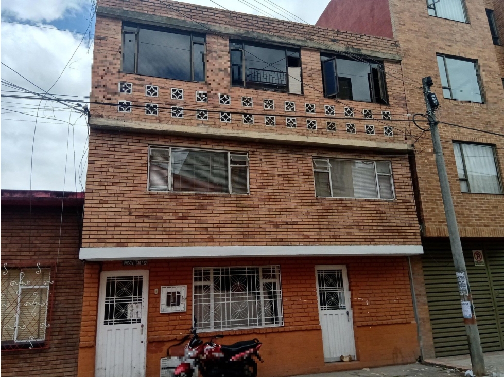 KR 58 D 130 A 22 — foto 2
