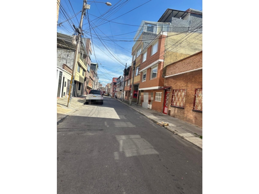 KR 58 D 130 A 22 — foto 4