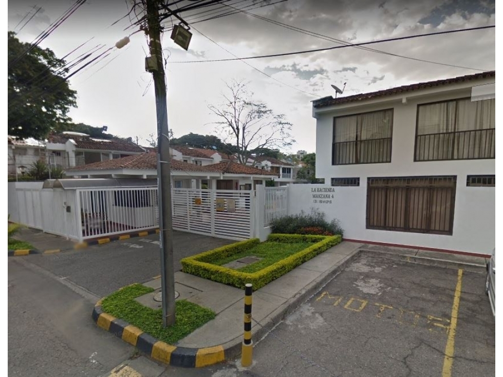 KR 69 Y 70 CL 13 ESTE CS 36 — foto 2