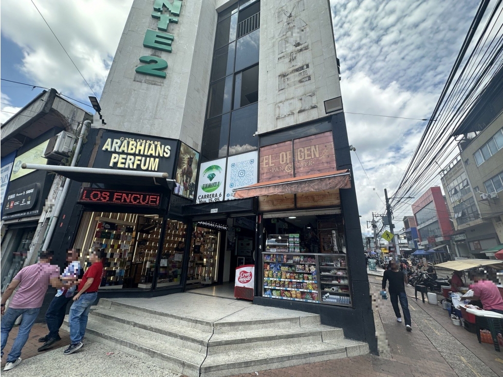 KR 6 15 95 LC 106 ED CENTRO COMERCIAL EL DIAMANTE II