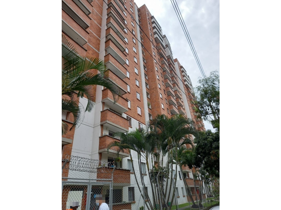 KR 76 53 90 AP 901 TO 1 UR FUENTE DE COLORES — foto 3