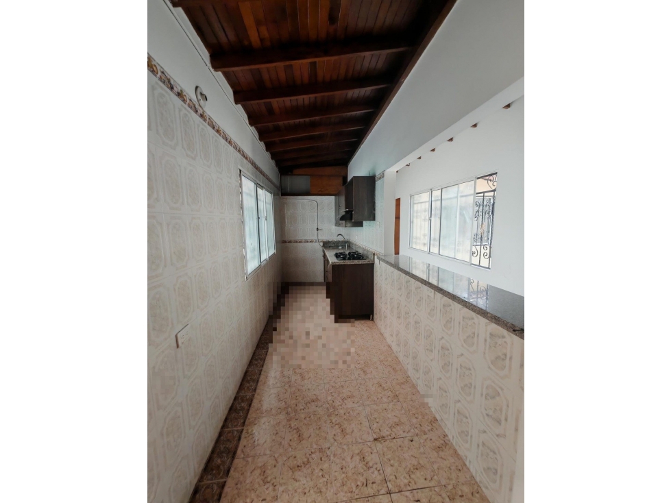 KR 81 49 F 20 AP 301 — foto 5