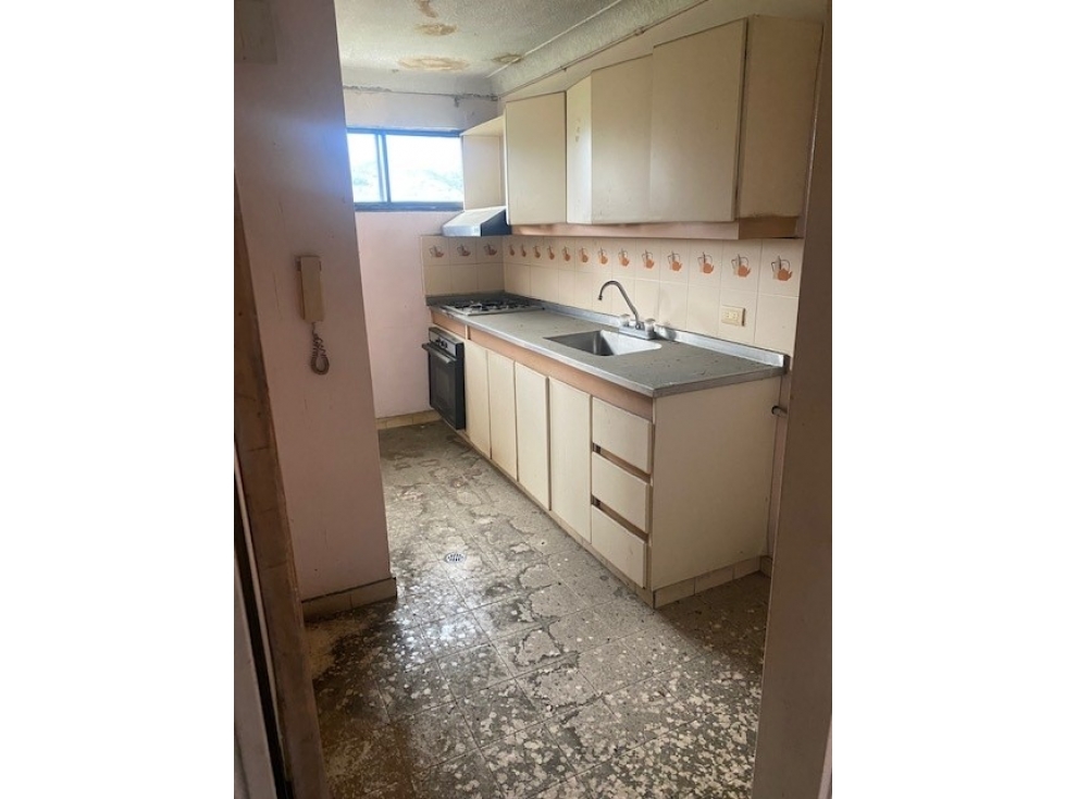 KR 86 A 5 10 APARTAMENTO #501 ED TORRES DE SANTA ANA — foto 4