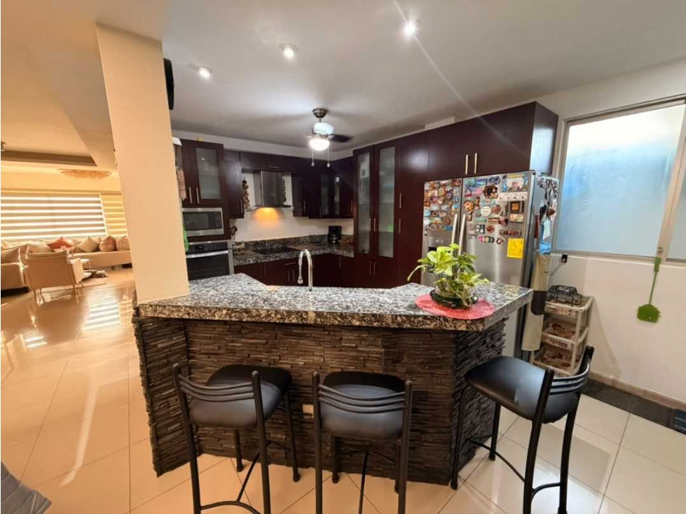 La Aurora, Casa en Venta en Sambocyty | 2 Plantas - 5