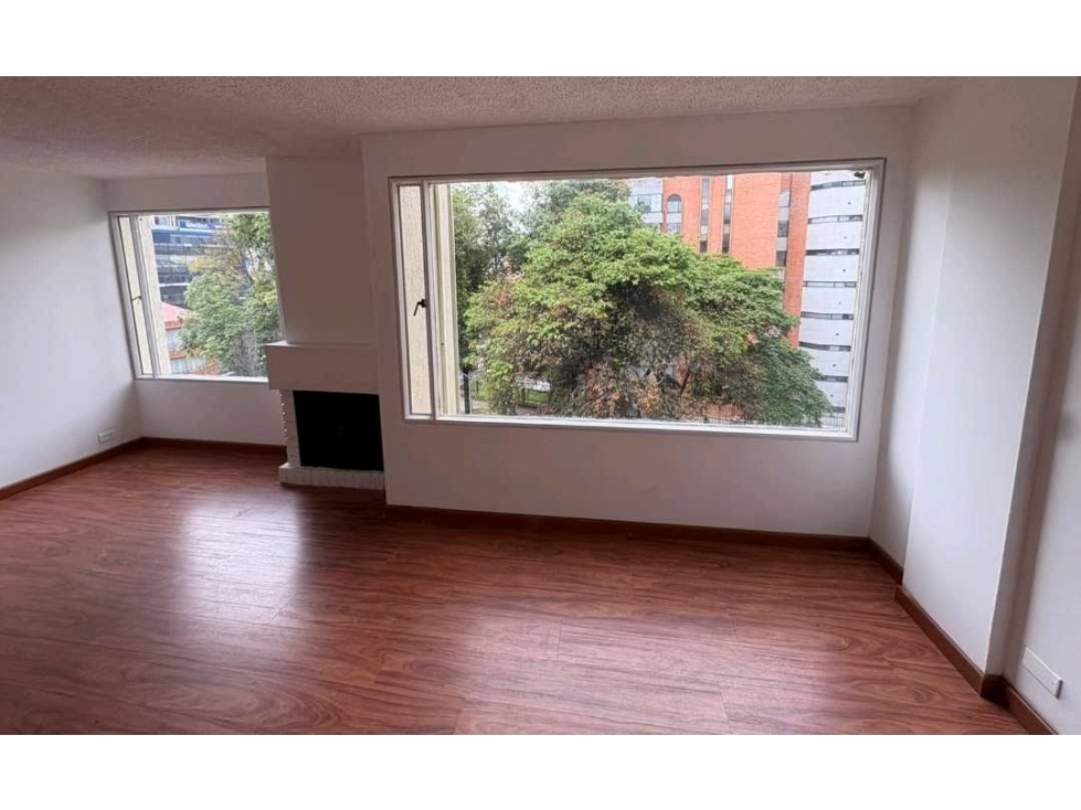 LA CASTELLANA VENTA APTO DUPLEX 116M2 PISO 6 EXTERIOR 3HAB $700M — foto 3