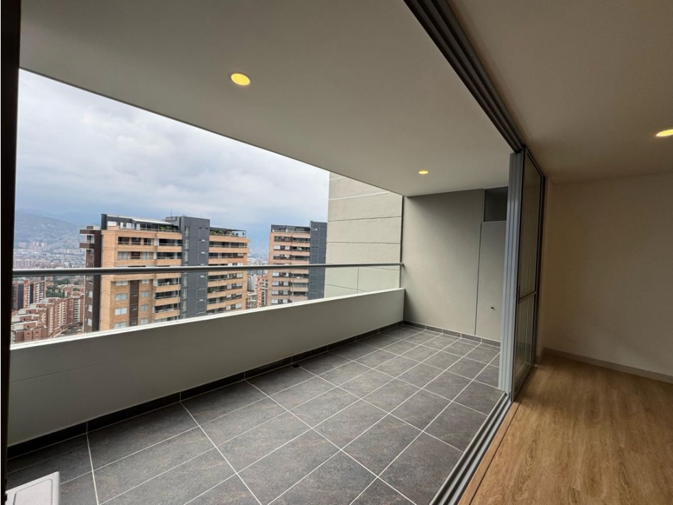 (LA) Hermoso apartamento para estrenar en Envigado — foto 2