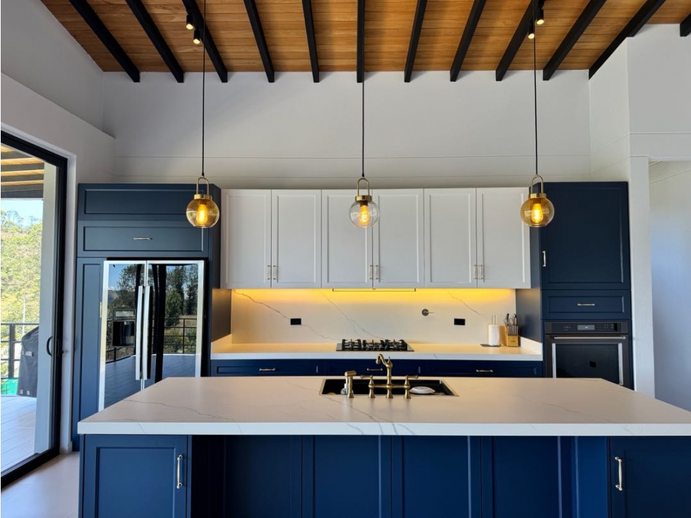 (LA) Venta | Casa con amplitud y diseño excepcional en el Retiro — foto 2