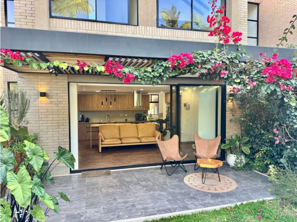 (LA) Vive en la parcelacion mas completa del retiro, Casa en renta.