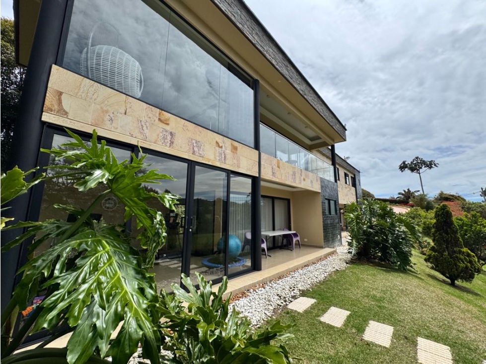 (LA)Donde el espacio encuentra su esencia, Casa para venta.