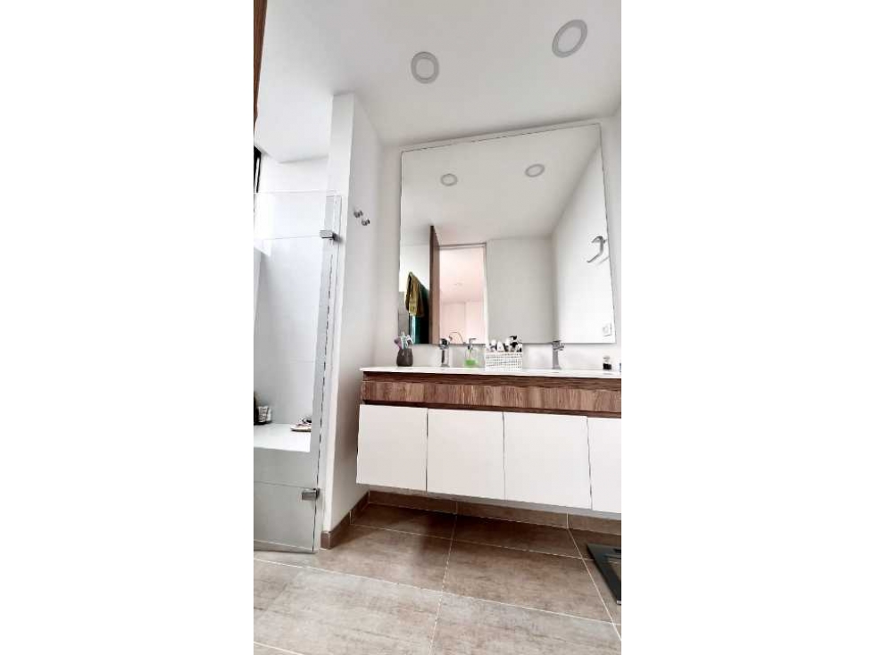 Las Brujas ,apto muy nuevo ,3 alc cada una con baño y vestier, estudio — foto 5
