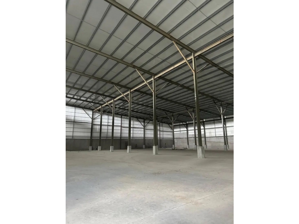 LAS MAÑANITAS / BODEGA NUEVA / 14 M DE ALTURA — foto 2