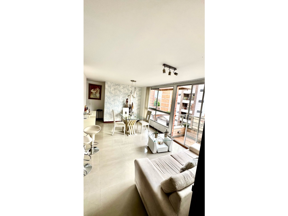 Apartamento en laureles excelente ubicacion.
