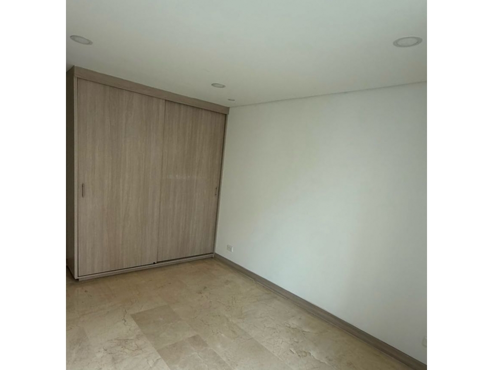 Laureles - Apartamento de 110 m² con 3 balcones y ascensor | $950M — foto 5