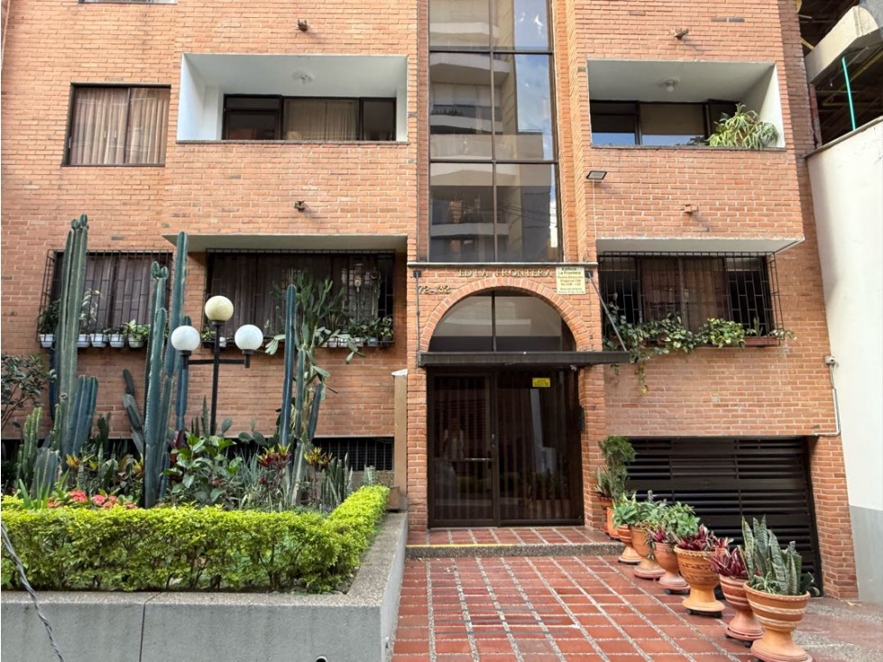 Laureles tercer piso en Edificio sin ascensor — foto 2