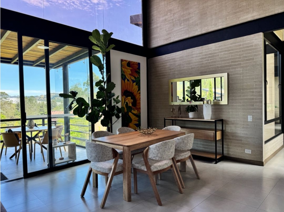 (LA)Venta | Casa exclusiva en ubicación privilegiada en el retiro — foto 4