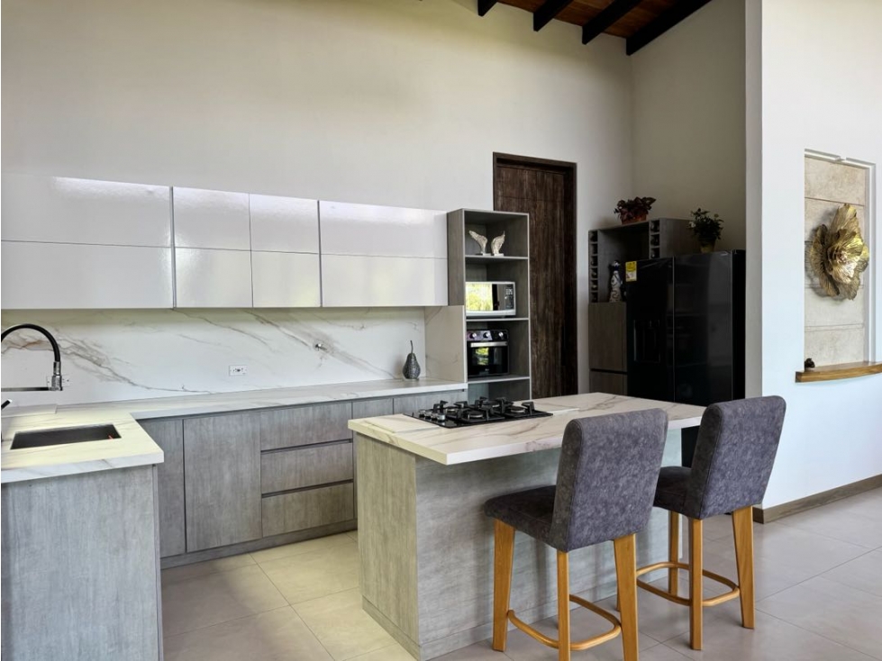 (LA)Venta | Casa exclusiva en ubicación privilegiada en el retiro — foto 6