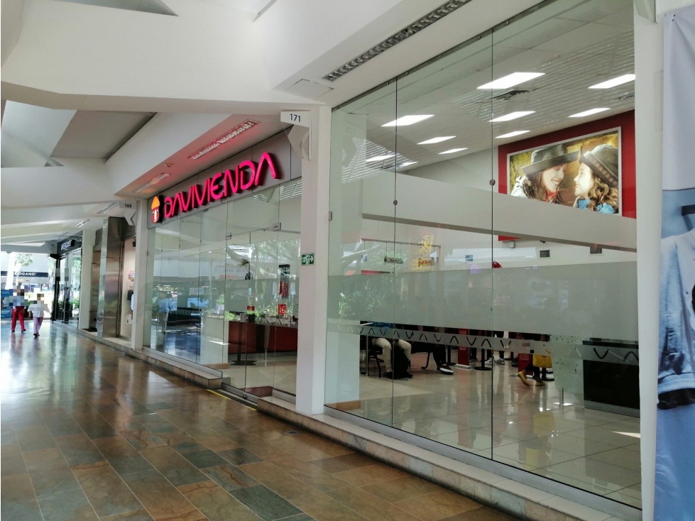 LC 171 CIUDADELA COMERCIAL UNICENTRO CL 13 O AV PASOANCHO 89 240 460