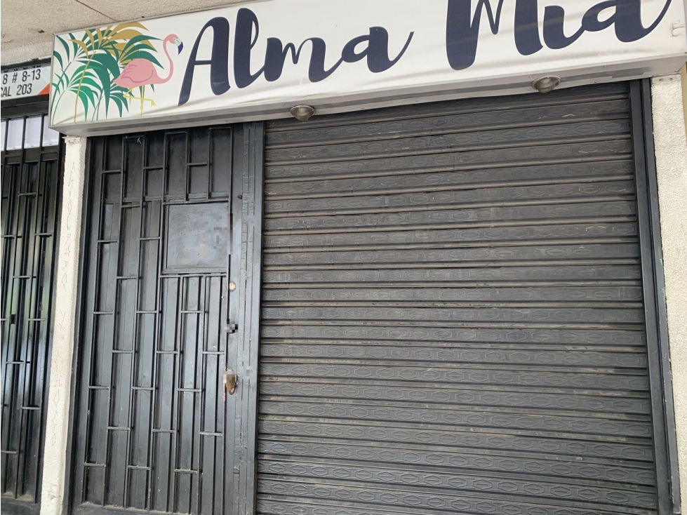 LC 8 202 AV LAS PALMAS C C AVENIDA CR 8 - 4