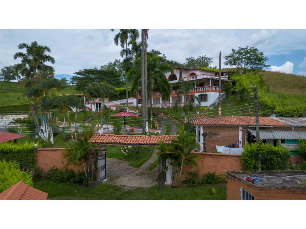 LINDA CASA EN CONDOMINIO CAMPESTRE SOBRE LA VIA PRINCIPAL VITERBO - 2