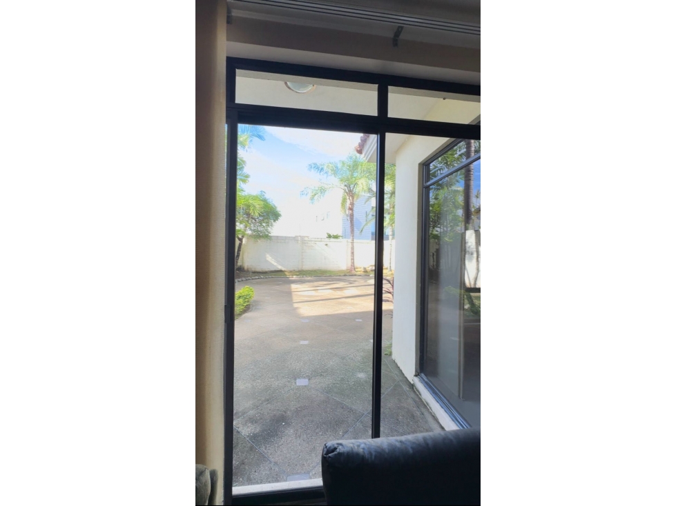 Linda casa en el Km 7 vía Samborondón — foto 3