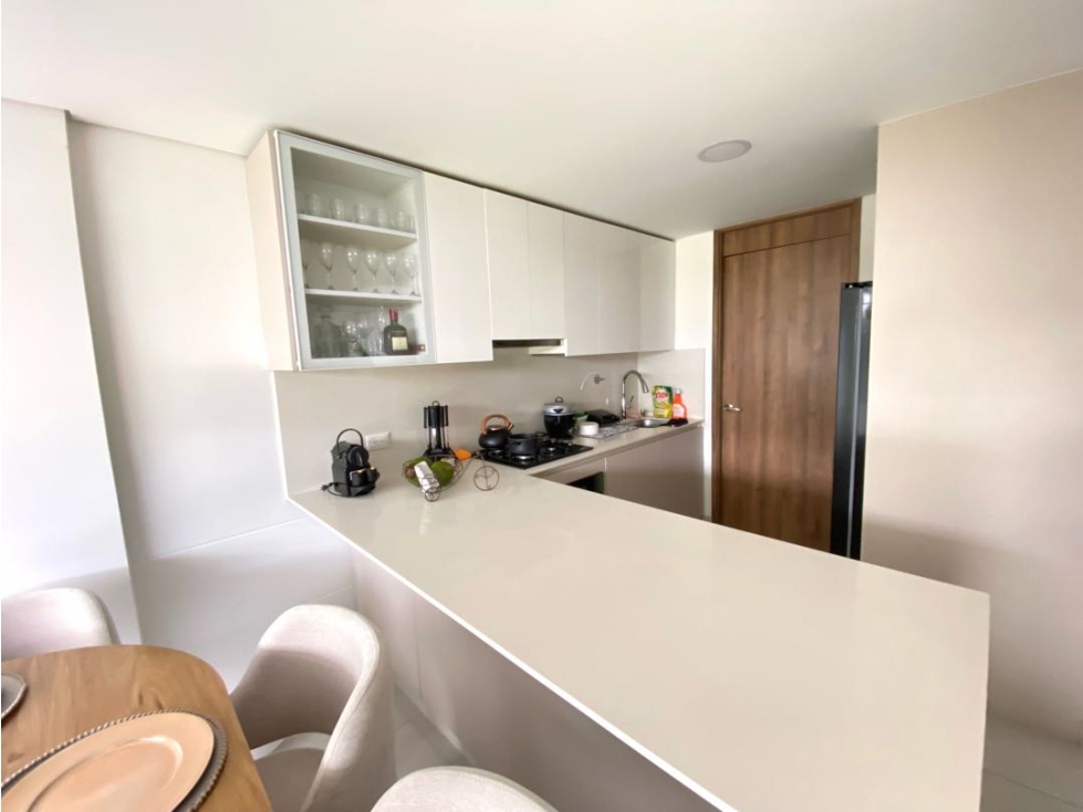 Linda Casa en Envigado, Sector la Calleja. Muy nueva — foto 4