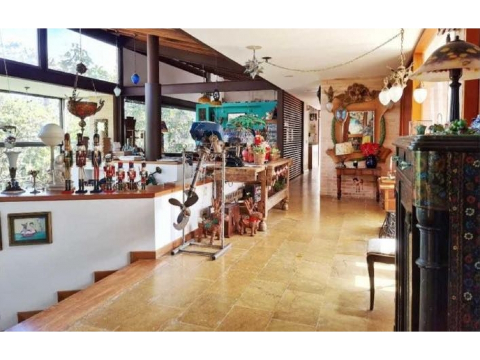 LINDA CASA EN LAS PALMAS CON UN LOTE DE 7.600m2 — foto 2