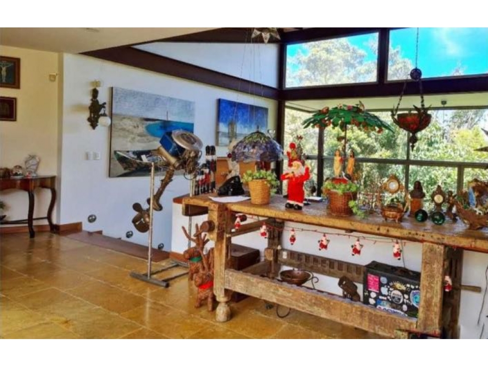 LINDA CASA EN LAS PALMAS CON UN LOTE DE 7.600m2 — foto 3
